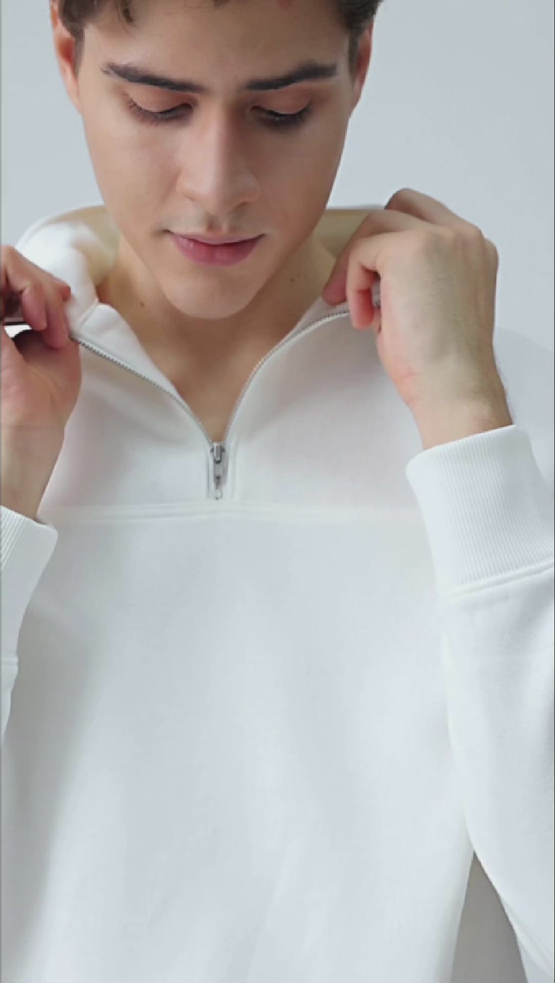 Sweater With Zip 0685