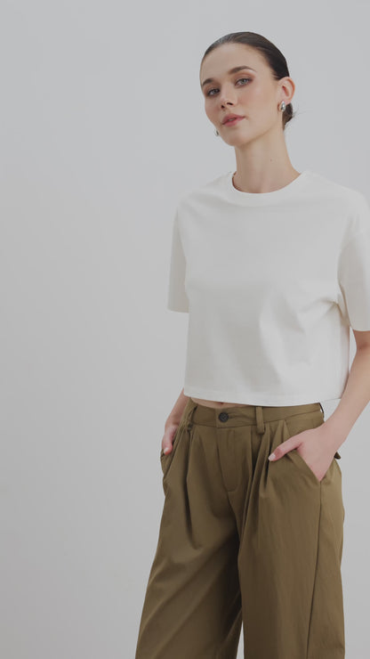 Women's Classic Crop Tee 0646